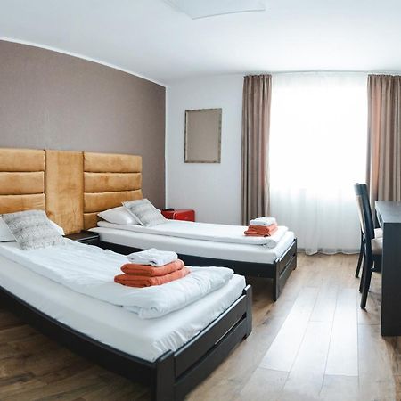 Hotel Myda Apahida Esterno foto