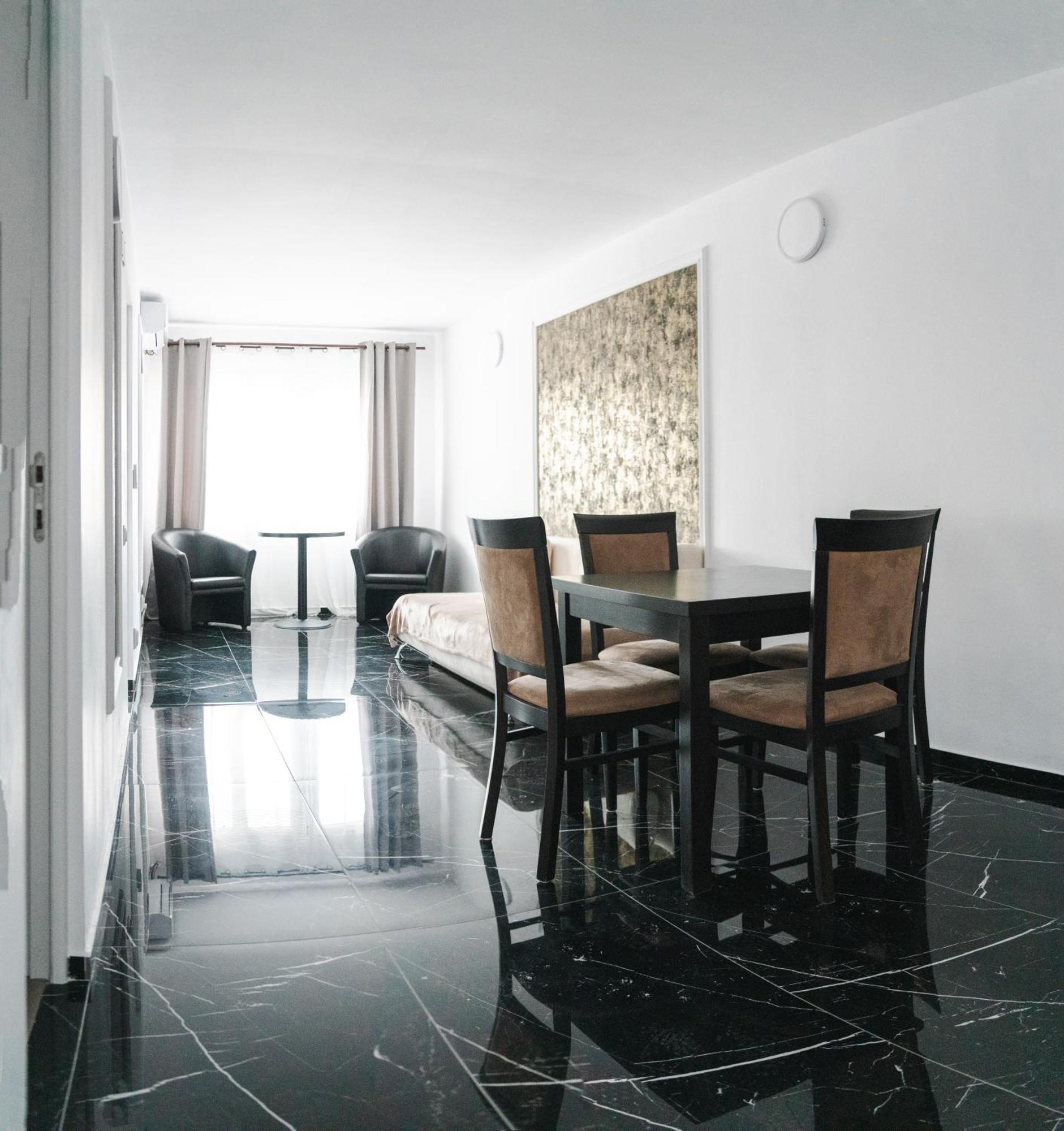 Hotel Myda Apahida Esterno foto