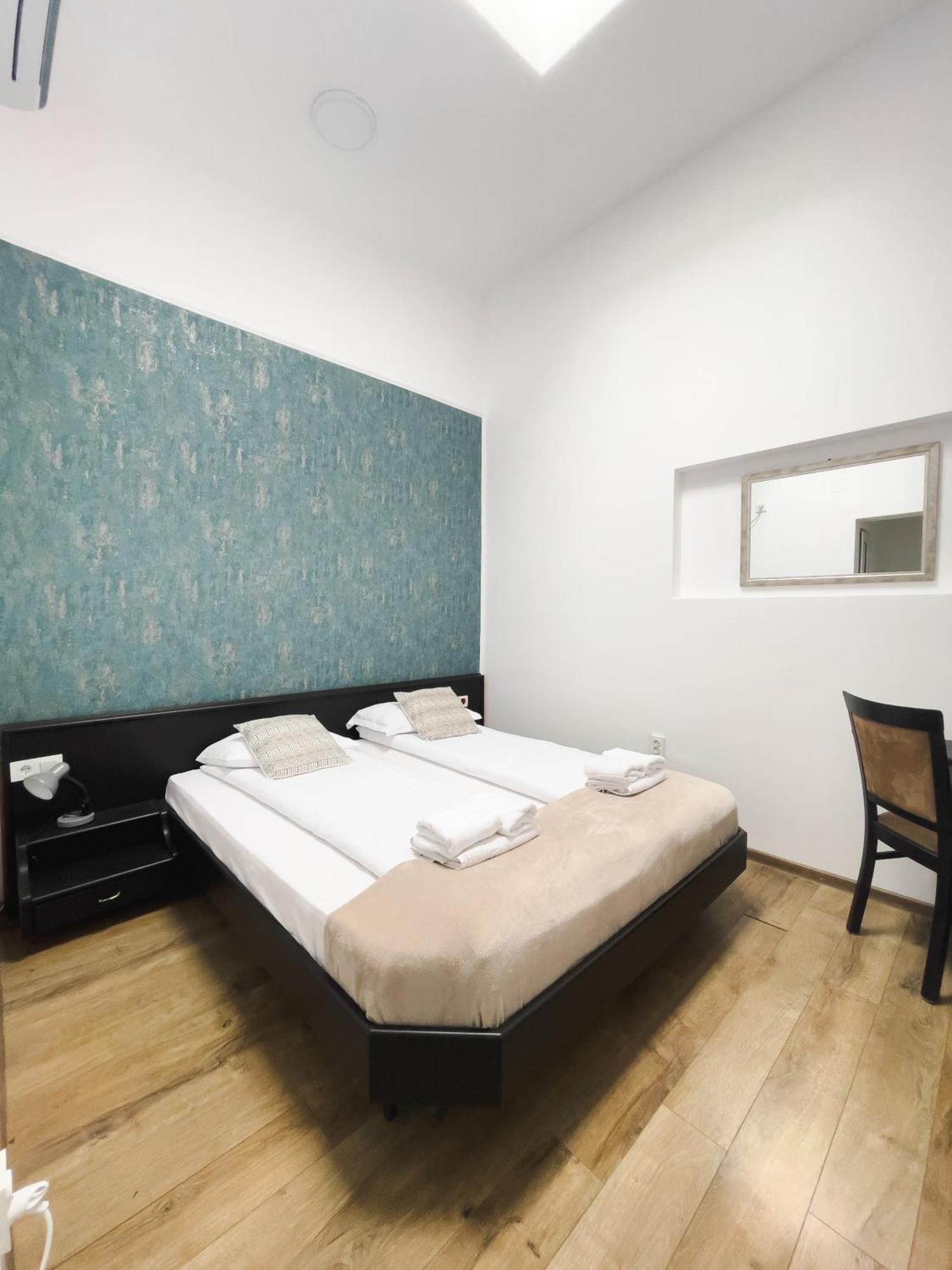 Hotel Myda Apahida Esterno foto